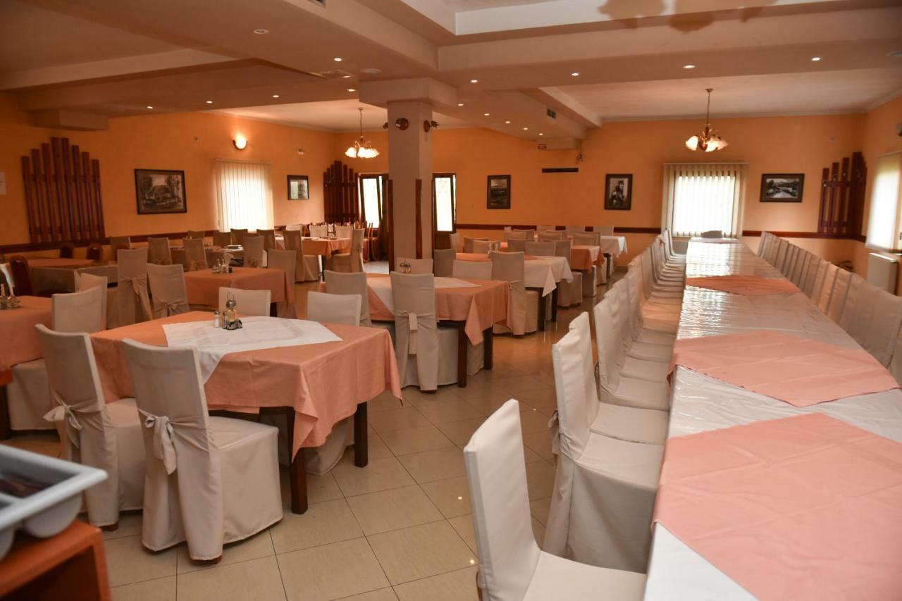Bed and Breakfast Bistro Kristina Perusic Exterior foto