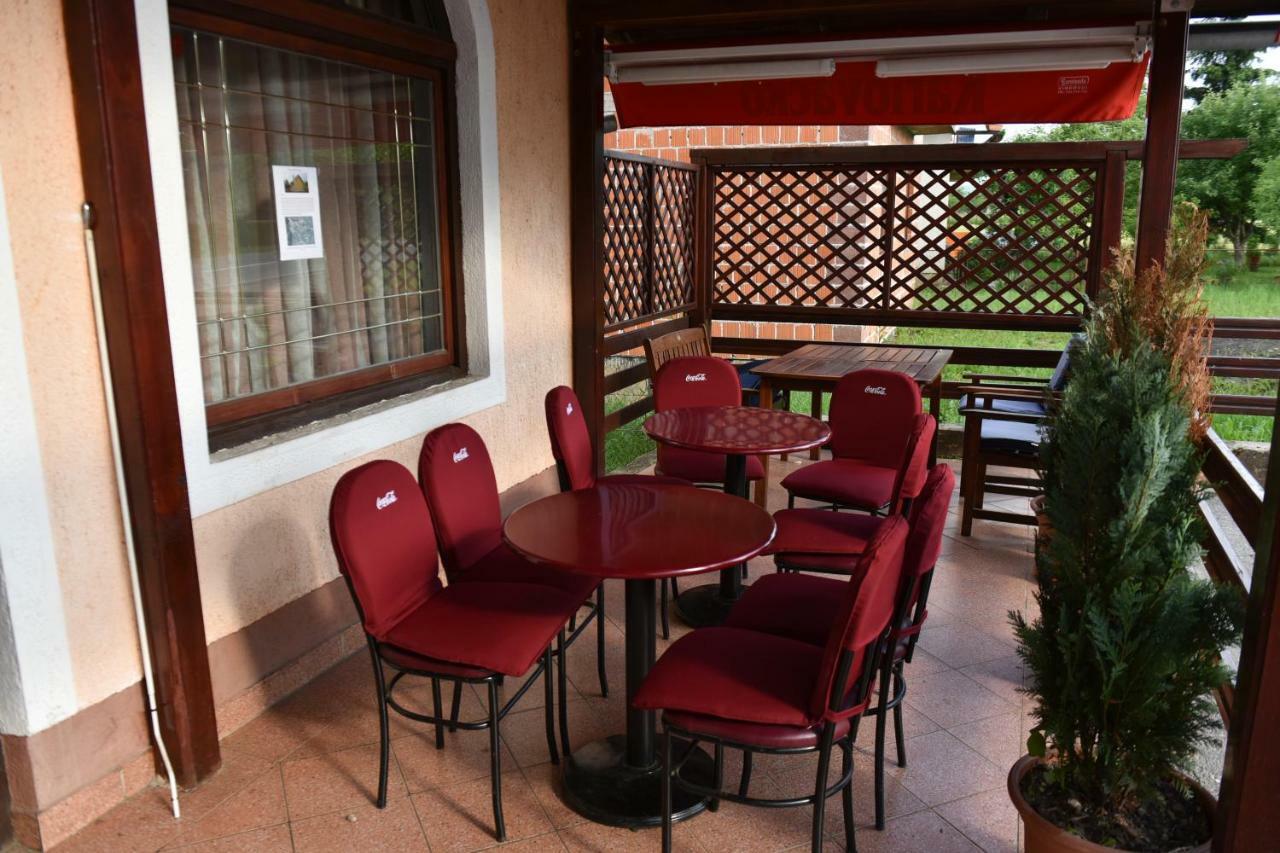 Bed and Breakfast Bistro Kristina Perusic Exterior foto